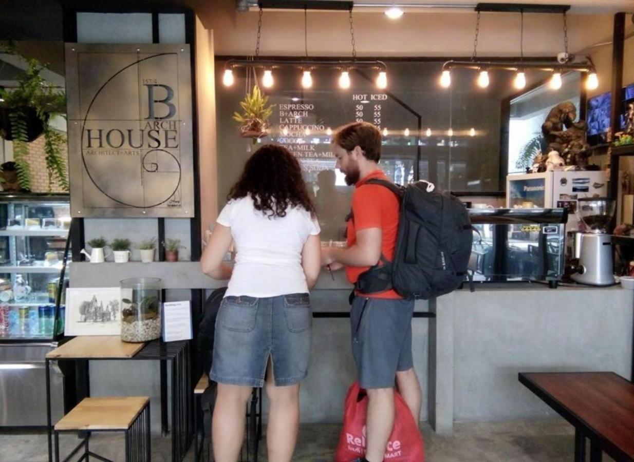 B Arch House Hotell Chiang Mai Exteriör bild