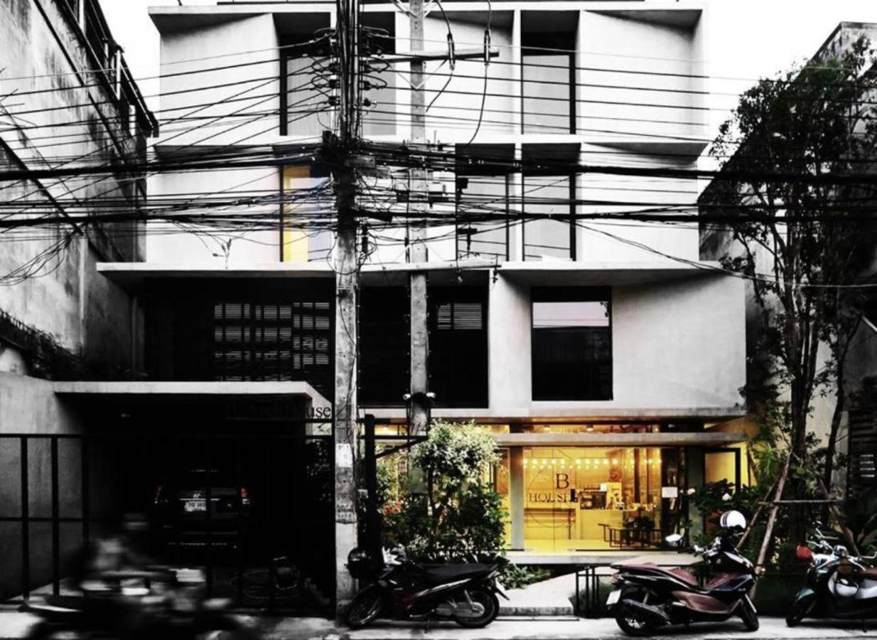 B Arch House Hotell Chiang Mai Exteriör bild